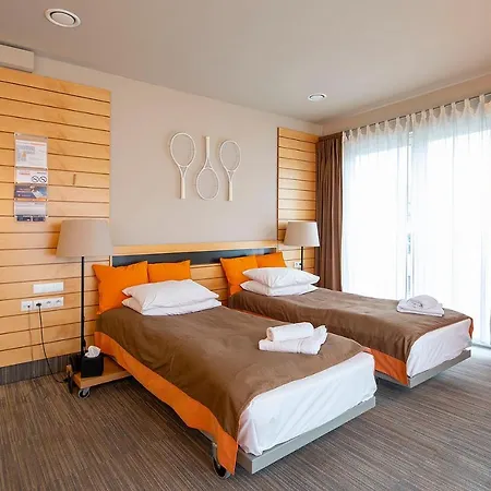 Restauracja Tenis Kortowo 호텔 포즈난