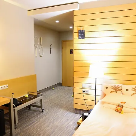 호텔 Restauracja Tenis Kortowo 3*