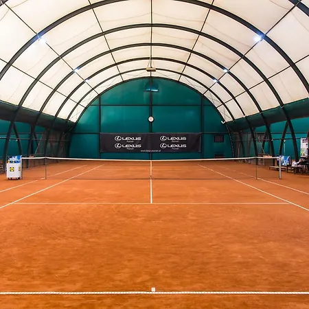 Restauracja Tenis Kortowo 포즈난